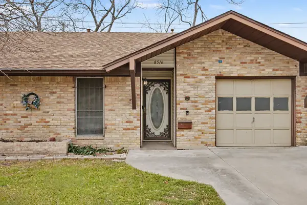 8516 Woodstone Dr, Austin, TX 78757
