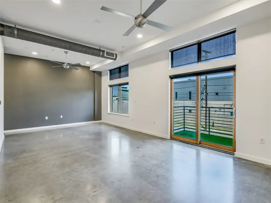 2124 E 6th St #212, Austin, TX 78702 - #3