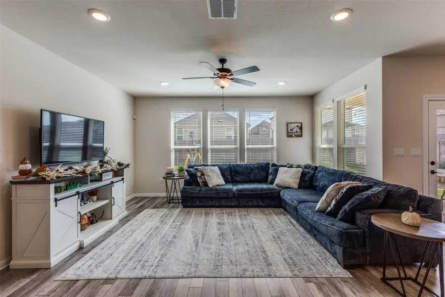 213 Sugar Cane Rd, Buda, TX 78610 - #3