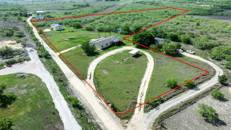 230 Sunkist Dr, Lockhart, TX 78644 - #2