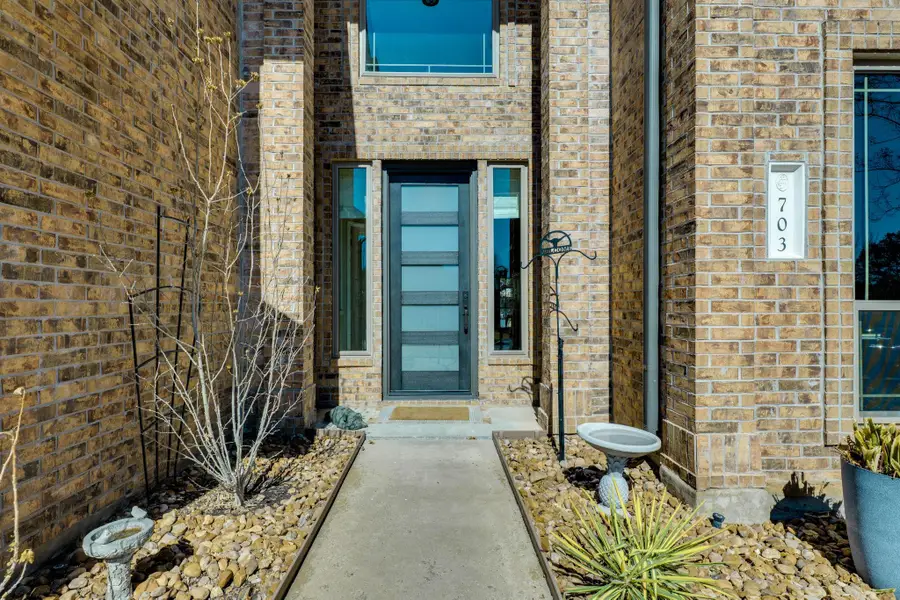 703 Ridge View Dr, Leander, TX 78641 - Image #2