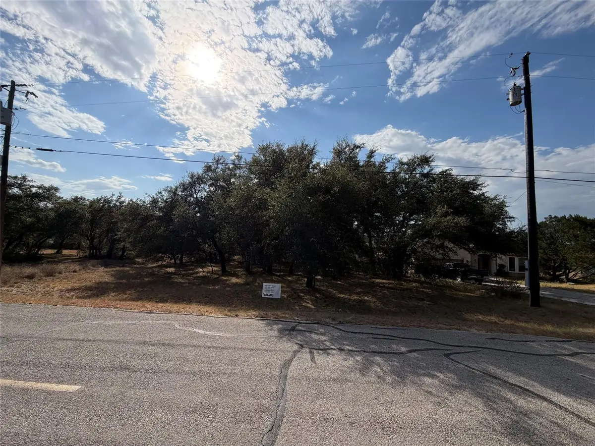 216 Dunkeld Dr, Spicewood, TX 78669 - #1