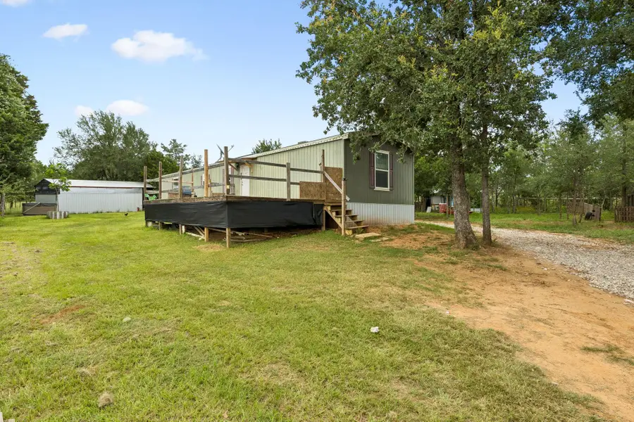 253 N County Line Rd, Elgin, TX 78621 - #2