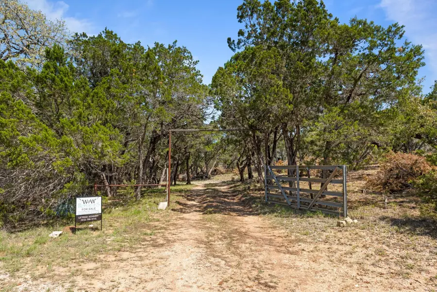 1725 Cripple Creek Sta, Dripping Springs, TX 78620 - Image #3