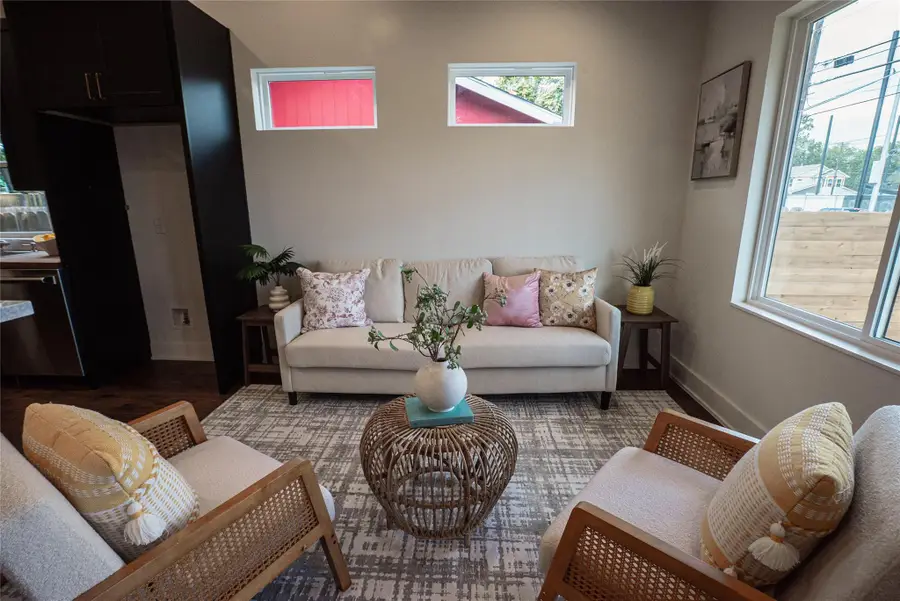 2515 Gonzales St, Austin, TX 78702 - Image #3