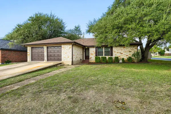 201 Woodstone Dr, Georgetown, TX 78628