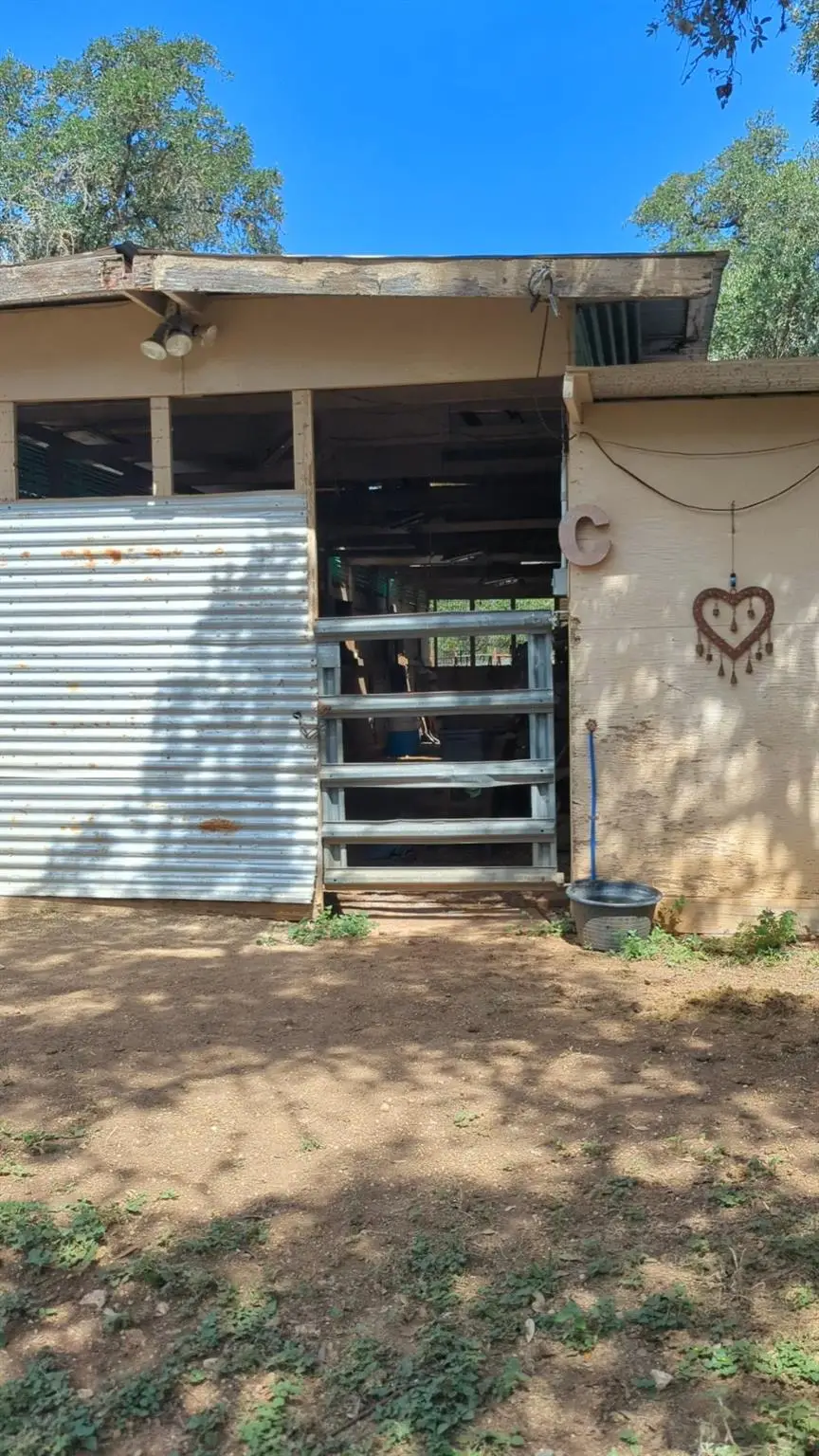 757 Rabbit Ave, Wimberley, TX 78676 - Image #1