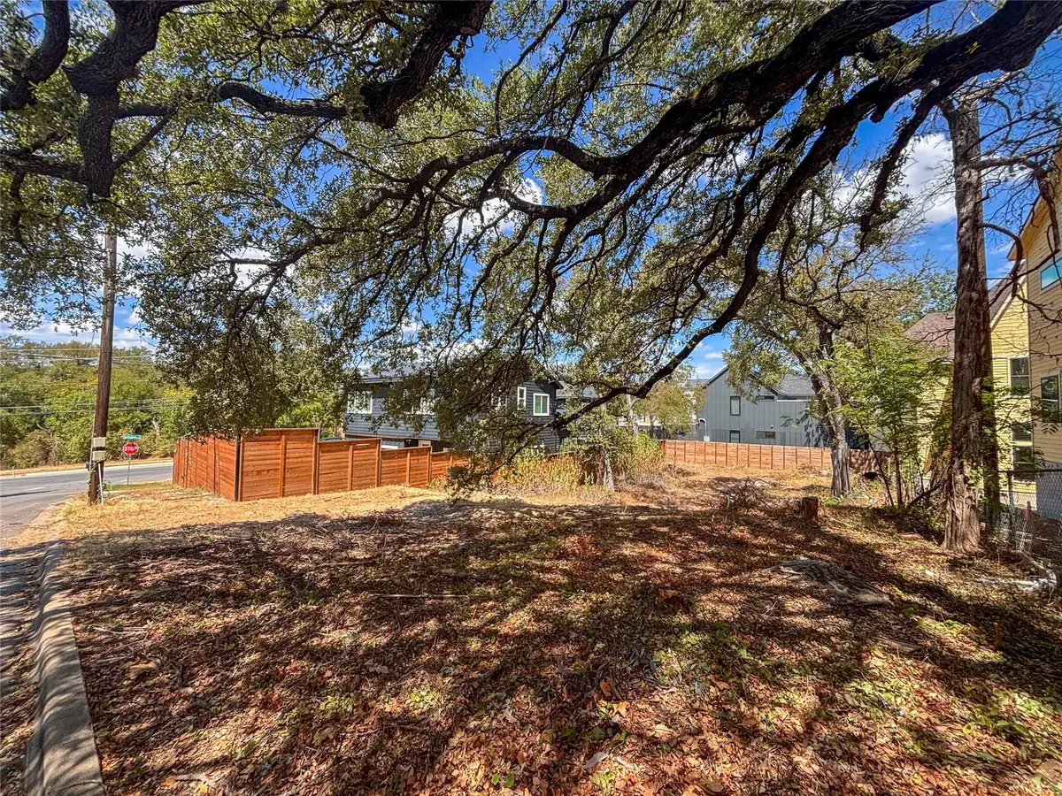 4602 Santa Anna St, Austin, TX 78721 - #1