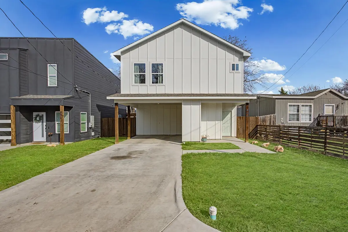 803 4th St, Lockhart, TX 78644 - #1