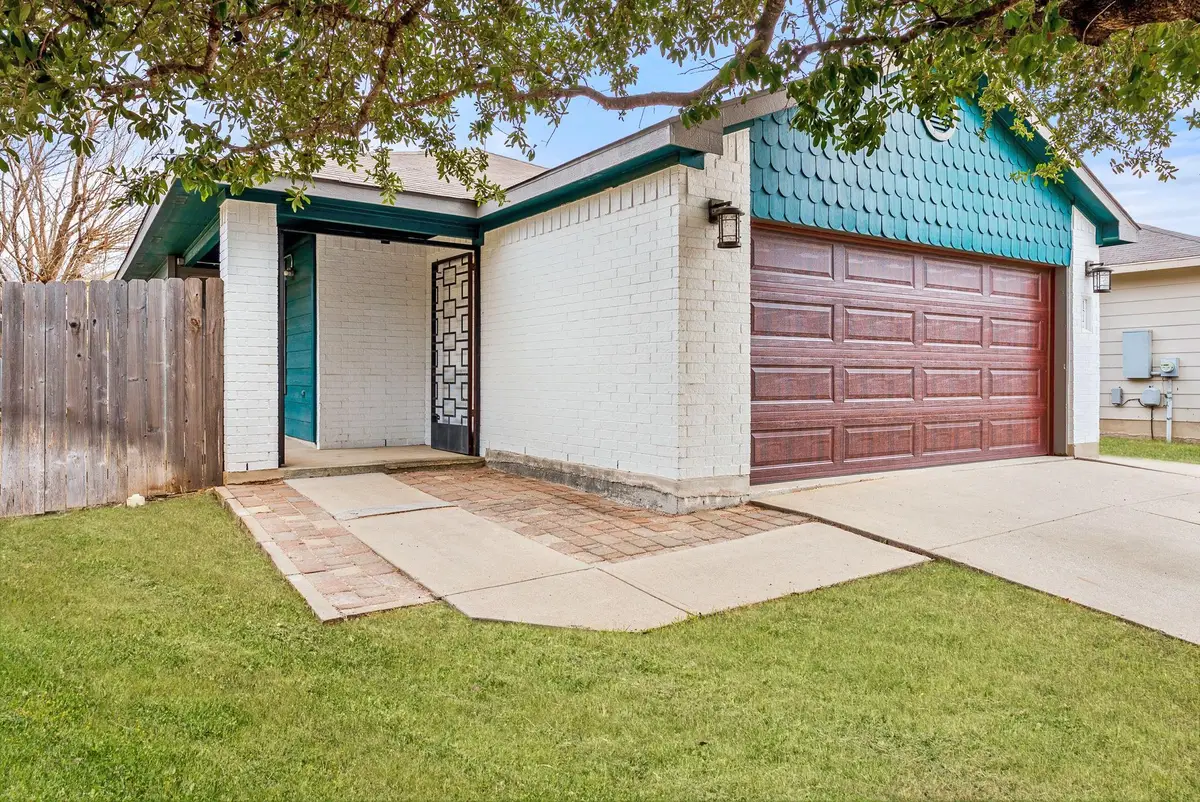 1517 Anise Dr, Austin, TX 78741 - Image #1