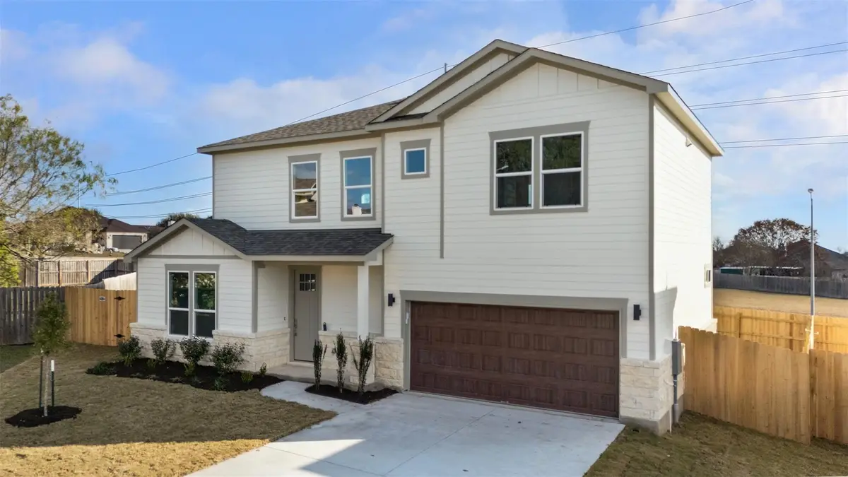 107 Carmen Cv, Burnet, TX 78611 - Image #1