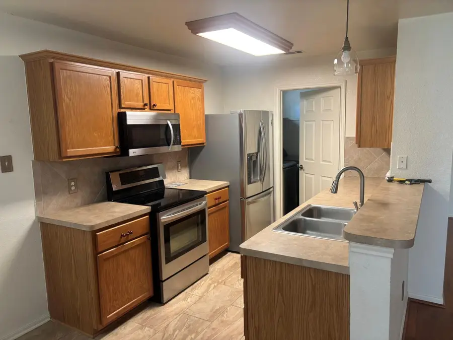 3003 Blackburn Dr, Killeen, TX 76543 - #3