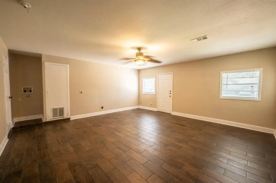 6400 Craigwood Cir, Austin, TX 78725 - #2