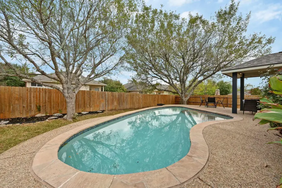 106 Pecanwood N, Kyle, TX 78640 - Image #2