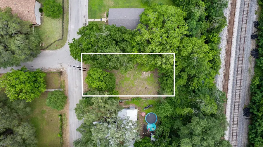 900 Tank St, Lockhart, TX 78644 - #3