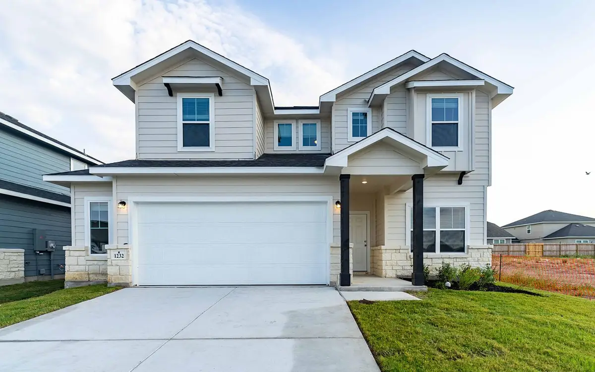 1232 Sweden, Seguin, TX 78155 - #1