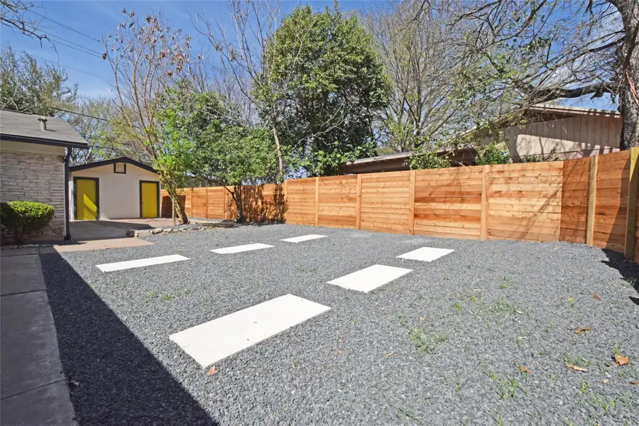 6400 Brookside Dr, Austin, TX 78723 - Image #2