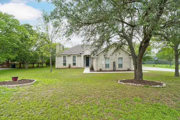 202 Meadow Woods Dr, Kyle, TX 78640