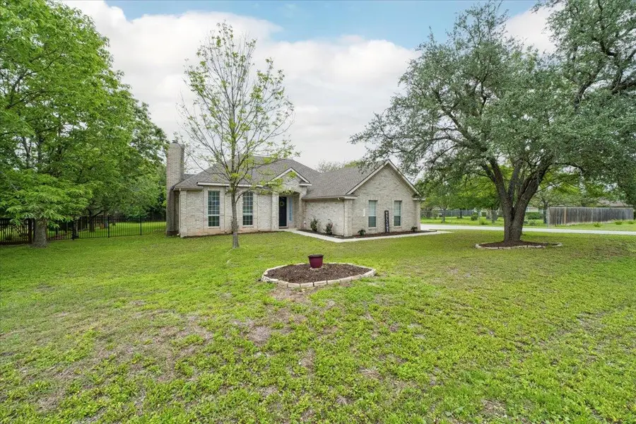 202 Meadow Woods Dr, Kyle, TX 78640 - #3