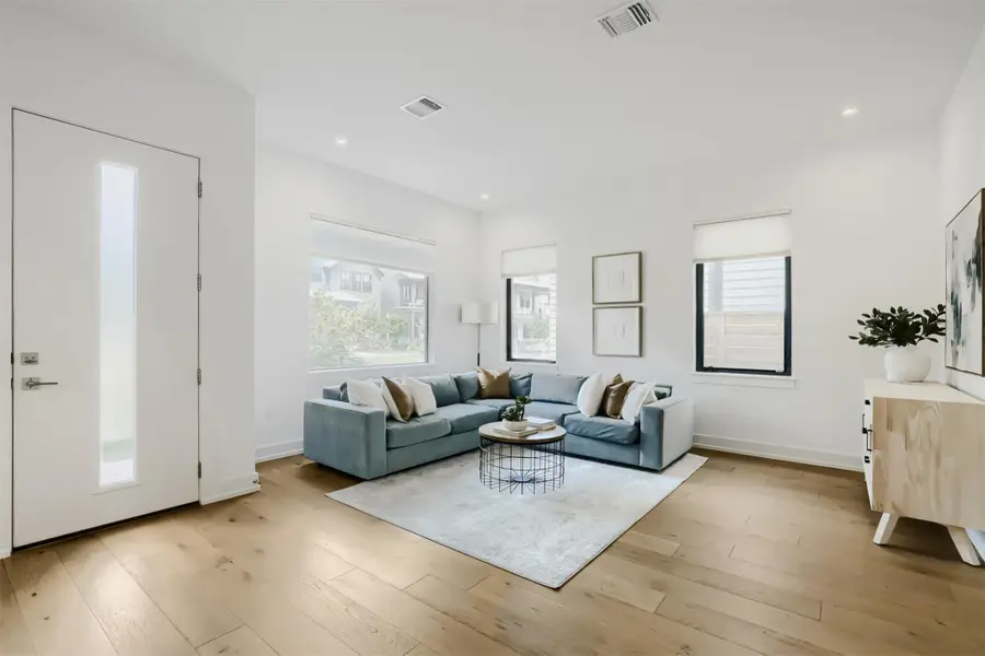 3811 Taniguchi St, Austin, TX 78723 - #3