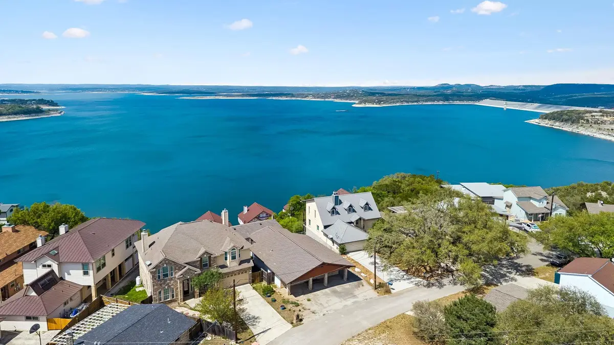 382 Kings Crown, Canyon Lake, TX 78133 - #1