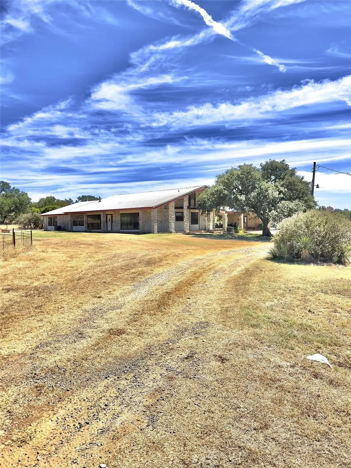 313 Rawhide Rd, Burnet, TX 78611 - #1