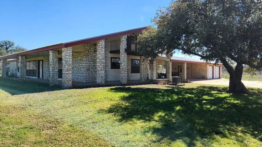 313 Rawhide Rd, Burnet, TX 78611 - #2