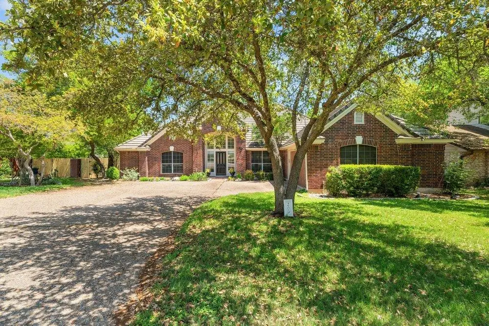 209 El Rio Dr, Lakeway, TX 78734 - #1