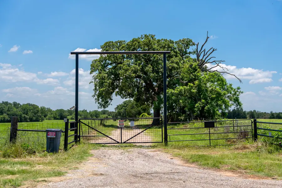 400 619 Spur, Elgin, TX 78621 - #2