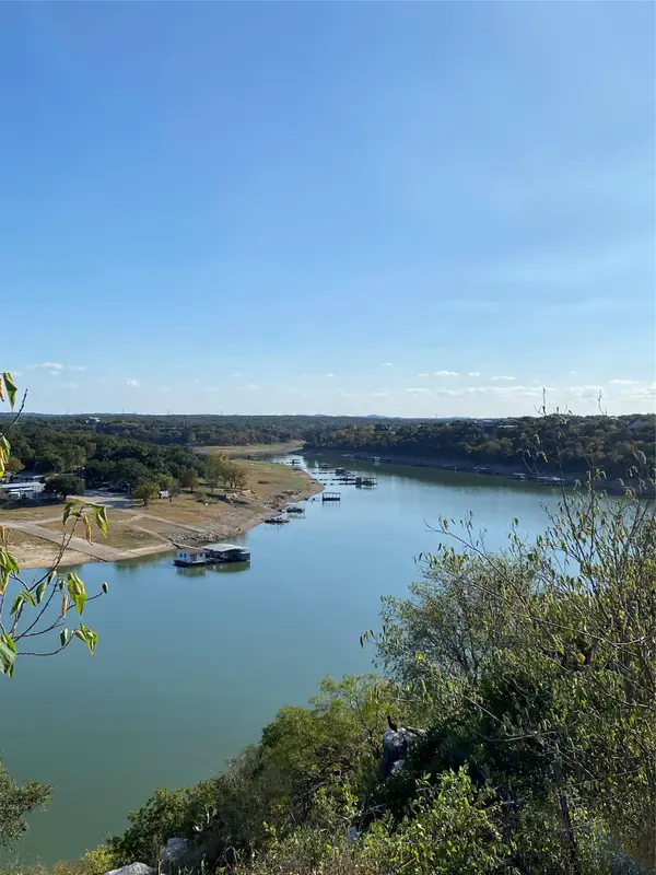 25555 Pedernales Point Dr, Spicewood, TX 78669
