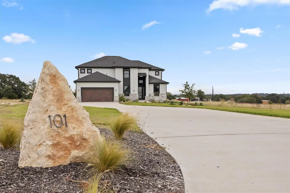 101 Fall Dr, Georgetown, TX 78633 - Image #1