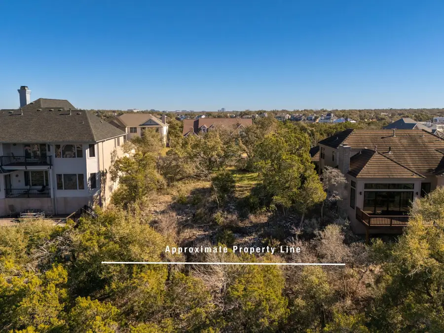 7111 Valburn Dr, Austin, TX 78731 - Image #3