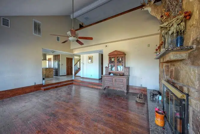 1800 Caldwell Ln, Del Valle, TX 78617 - #3