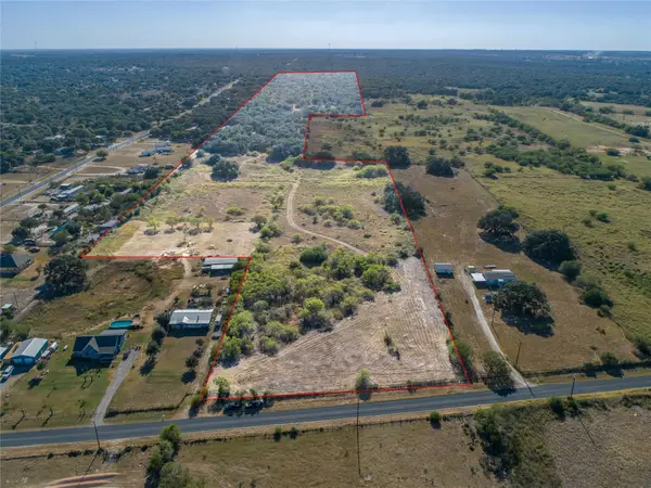 21123 Lamm Rd, Elmendorf, TX 78112