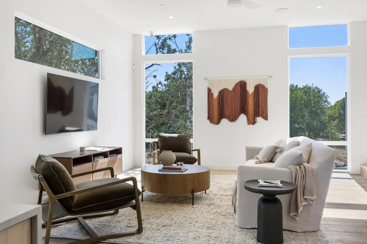 10721 Desert Trl, Austin, TX 78758 - Image #1