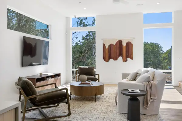 10721 Desert Trl, Austin, TX 78758