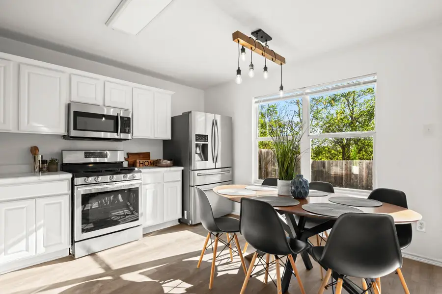 11401 Church Canyon Dr, Austin, TX 78754 - Image #2