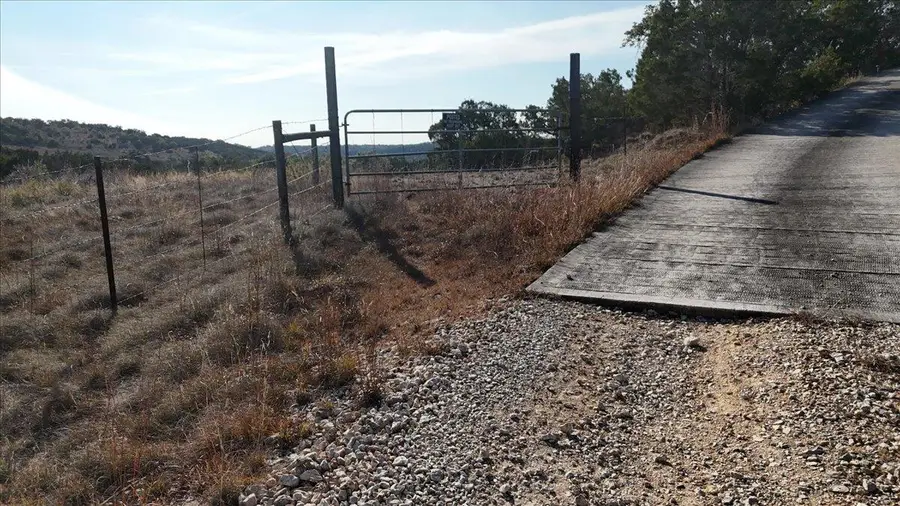 445-455 E Skyline Acres, Wimberley, TX 78676 - Image #3