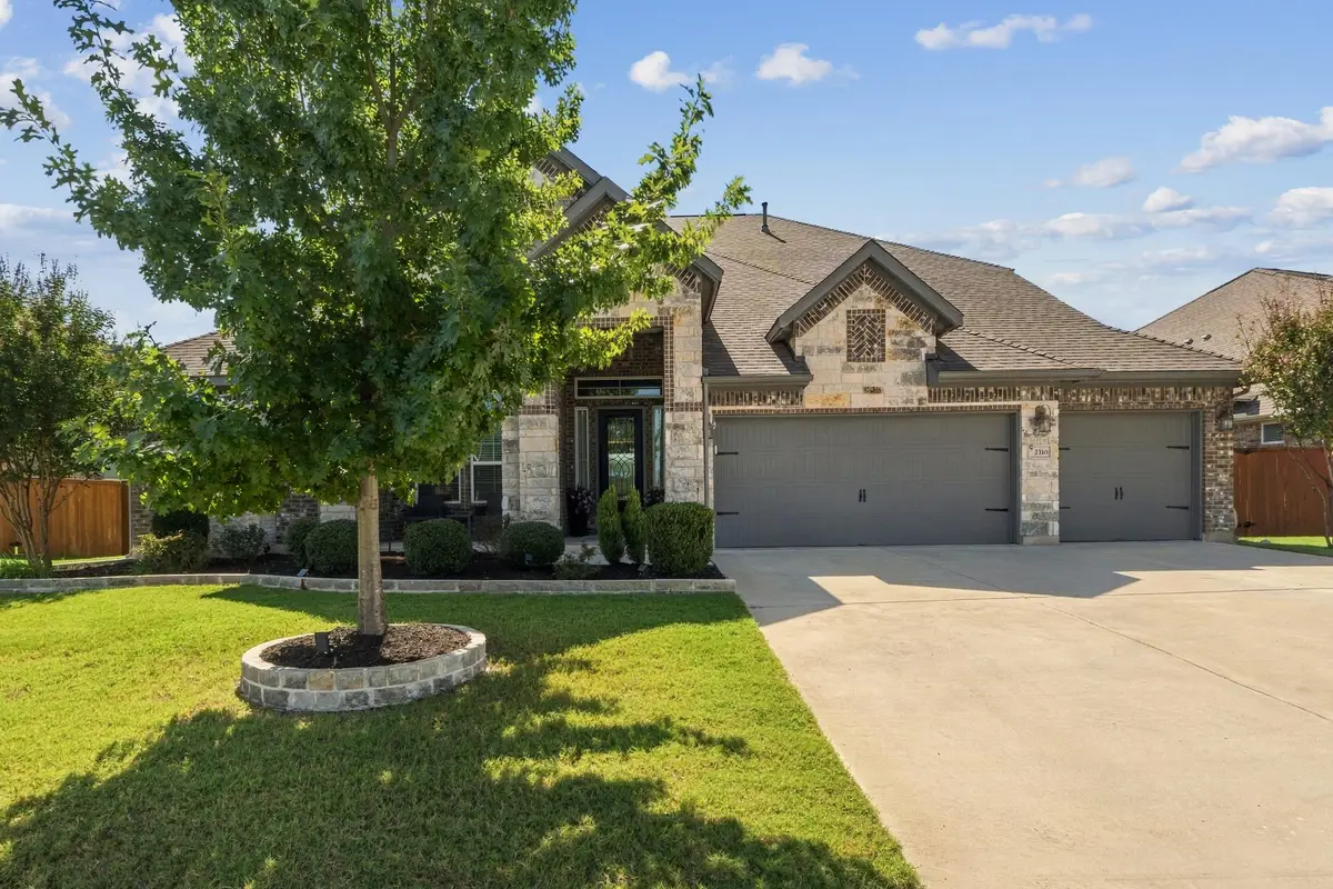 2316 Airport Dr, Leander, TX 78641 - #1