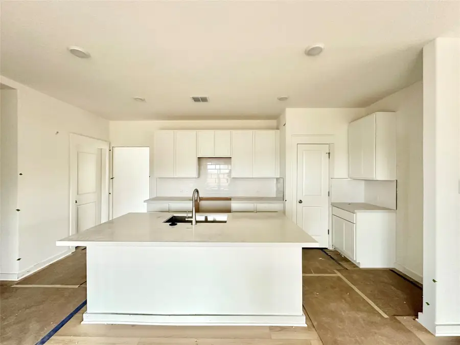 220 Oriole St, Kyle, TX 78640 - Image #3