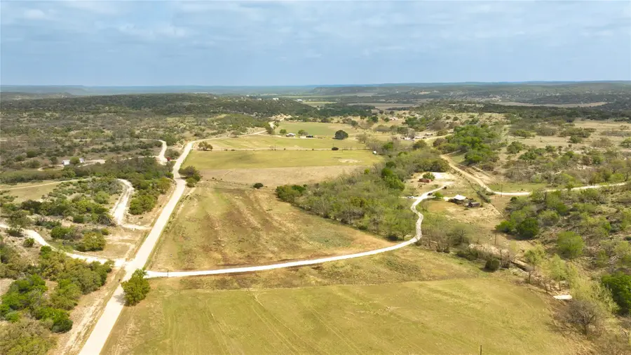 6980 Doss Spring Creek Rd, Fredericksburg, TX 78624 - #2