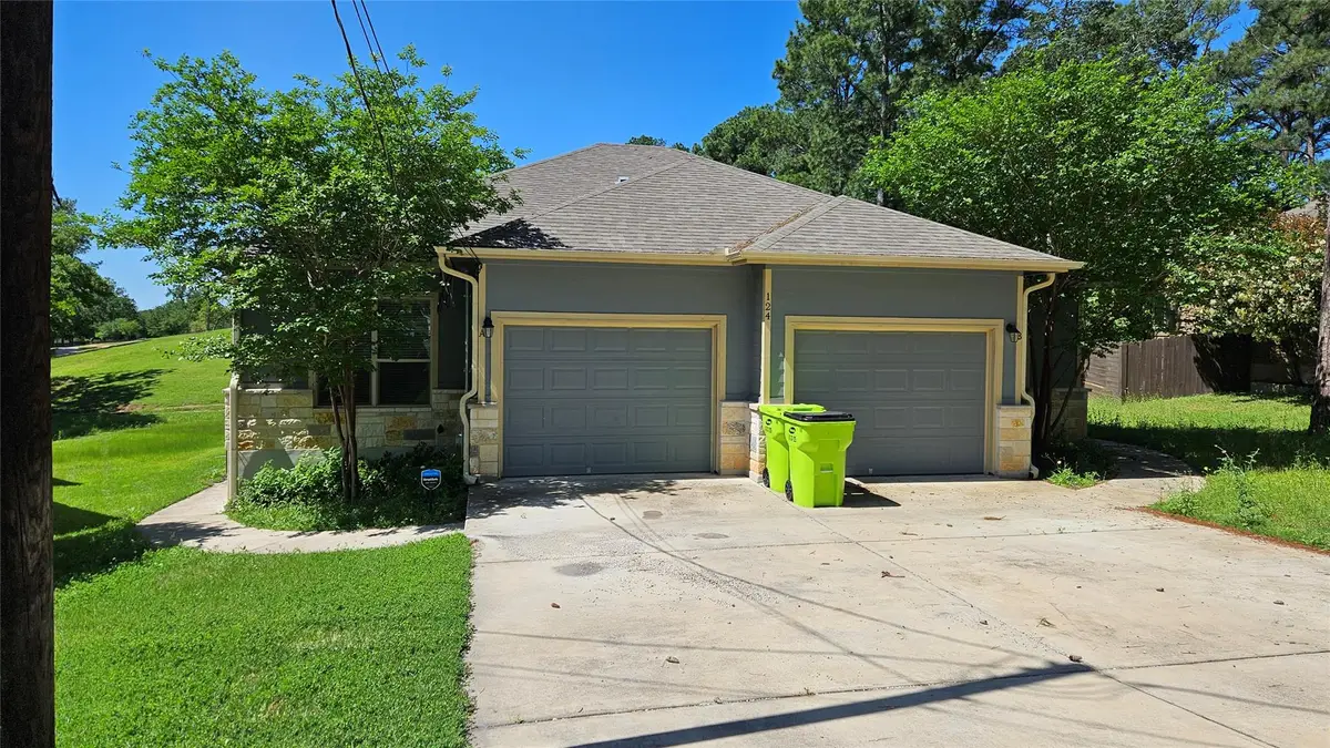 124 S Kanaio Dr, Bastrop, TX 78602 - #1