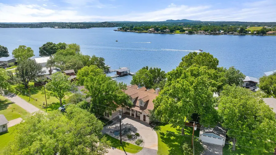402 South Shorewood Dr, Granite Shoals, TX 78654 - #3