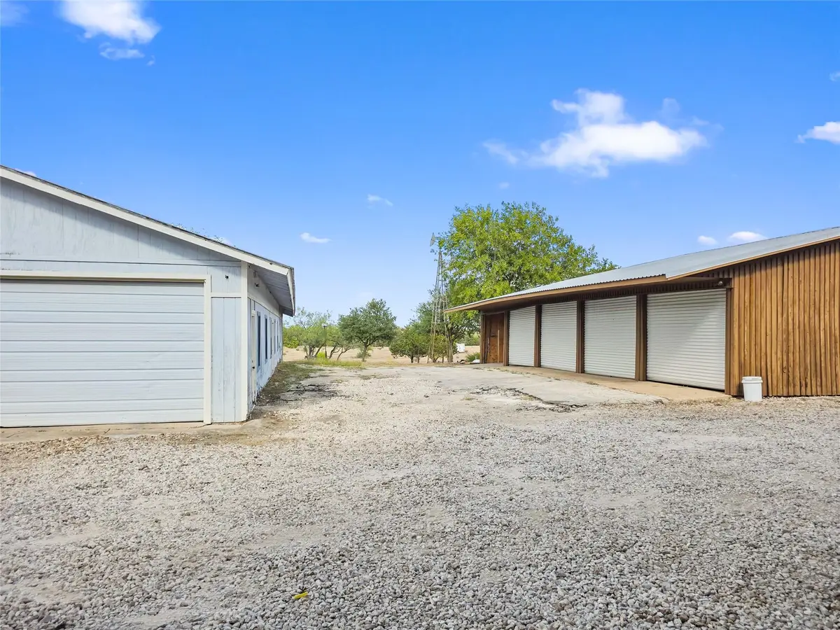 8819 Saddle Cir, Buda, TX 78610 - #1