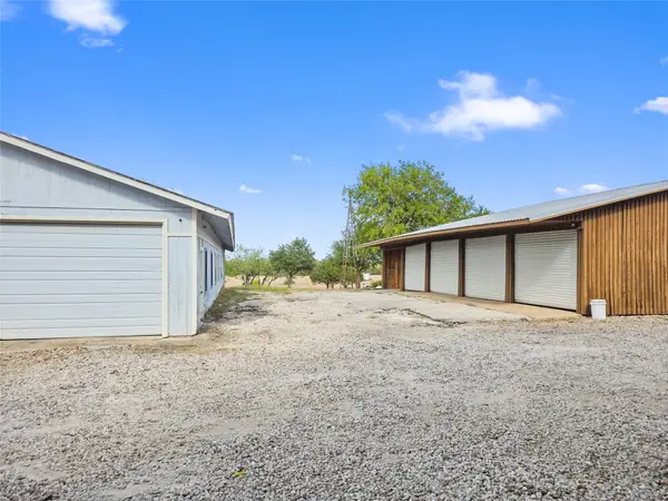 8819 Saddle Cir, Buda, TX 78610