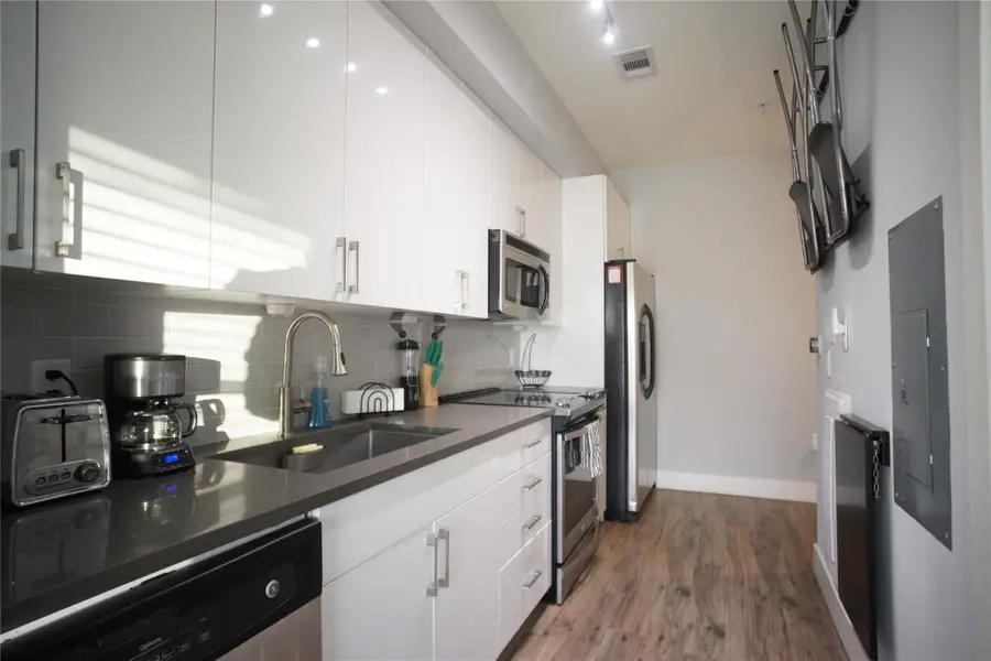6444 Burnet Rd #305, Austin, TX 78757 - #3