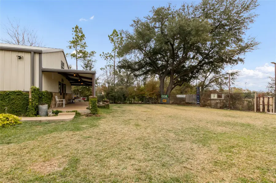 402 Magnolia St, Gause, TX 77857 - Image #2
