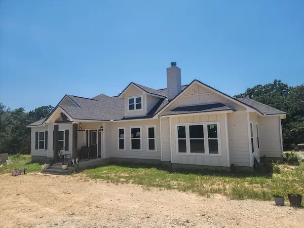 668 Fairview Dr, Rockdale, TX 76567