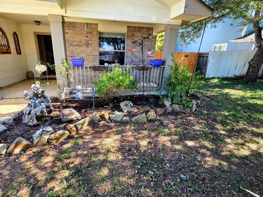 918 Estate Arc, Hutto, TX 78634 - Image #2