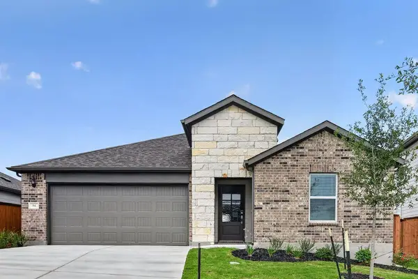 94 Flowers Ave, Hutto, TX 78634